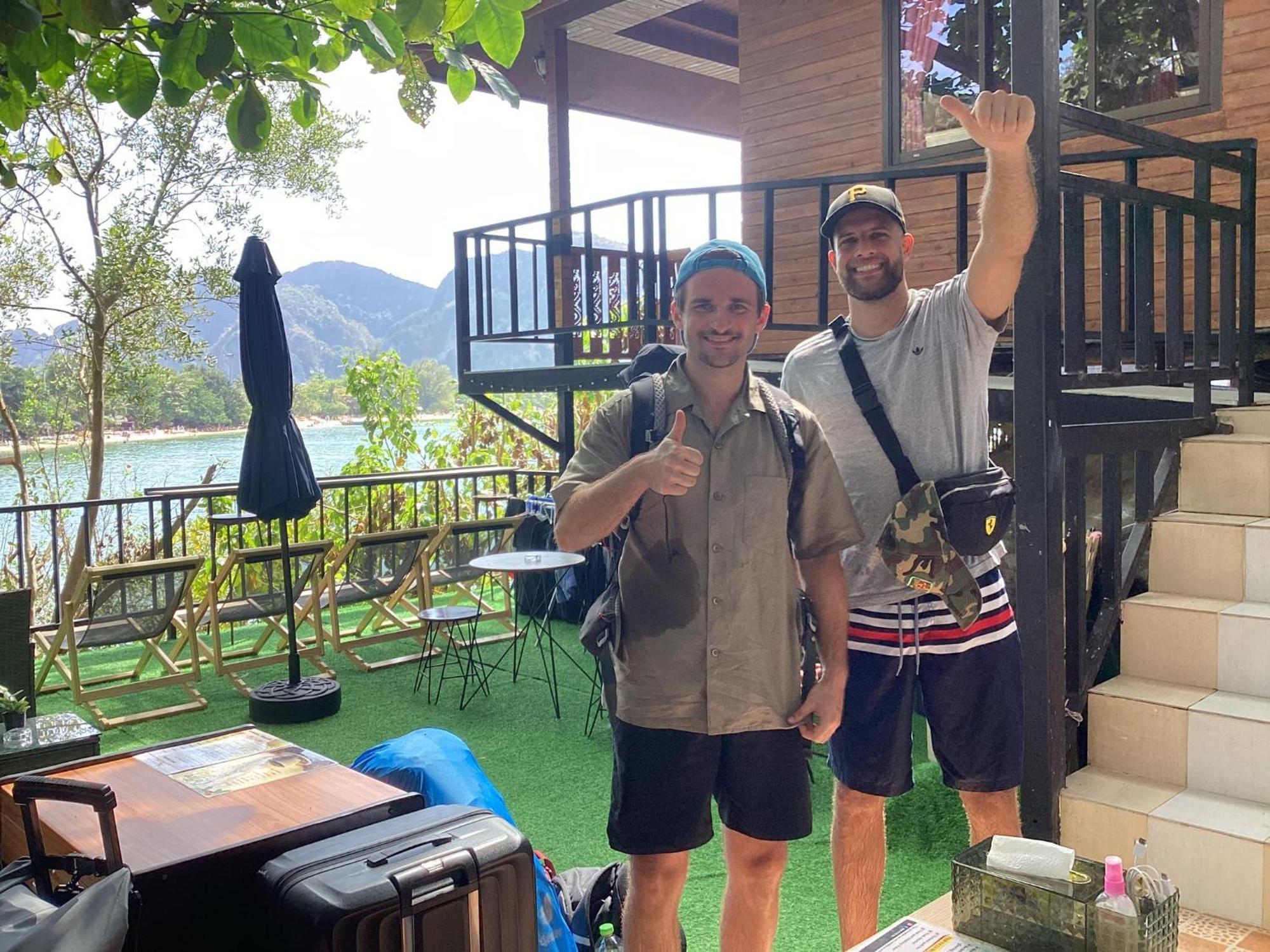 Sweed Dee Seaview Hostel جزيرة في في المظهر الخارجي الصورة
